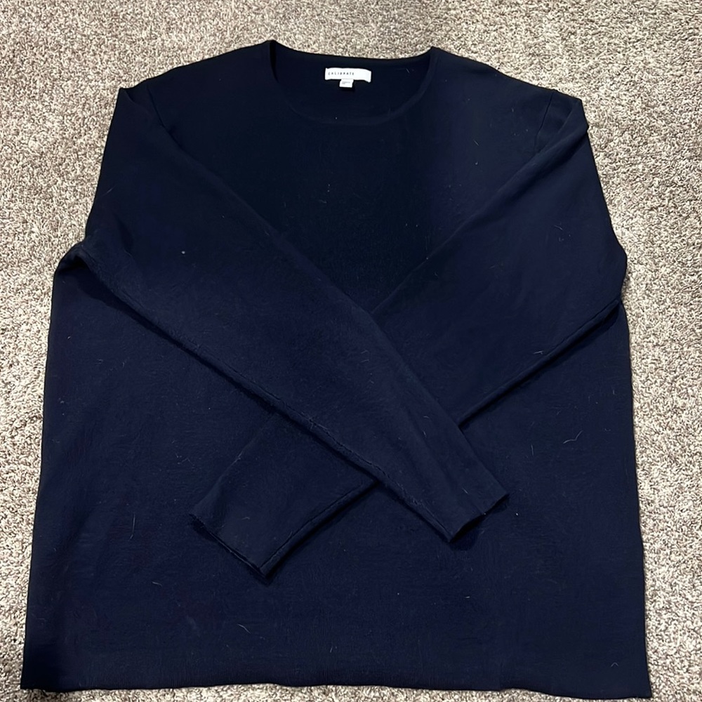 Men’s  Calibrate neck sweater.  Size XL